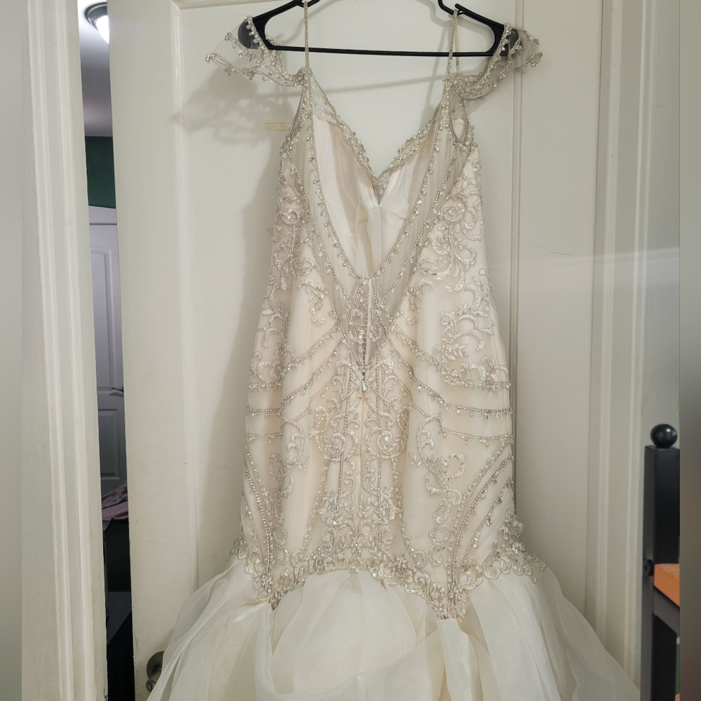 Maggie sottero wedding dress size 12